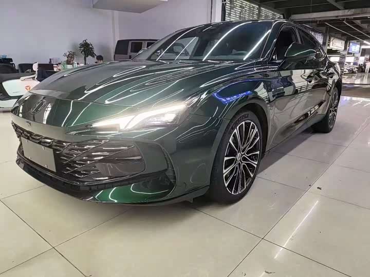 Фото 1 - MG Motor 7