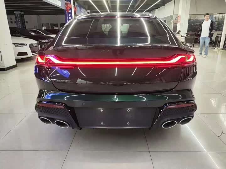 Фото 8 - MG Motor 7