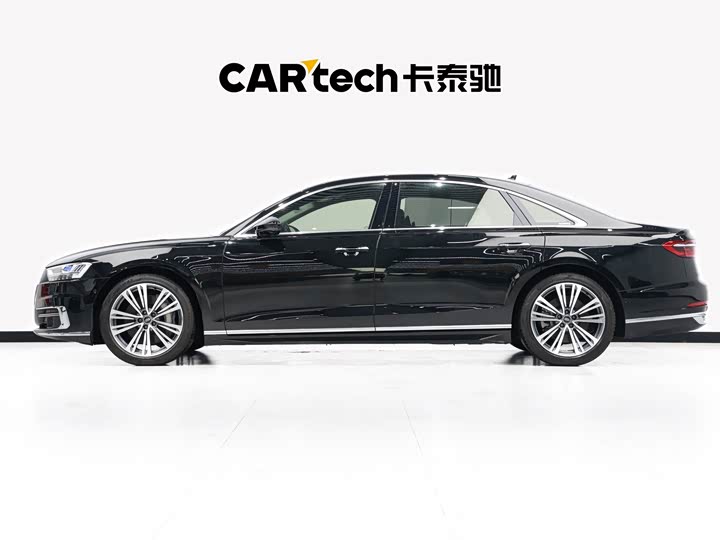 Фото 7 - Audi A8