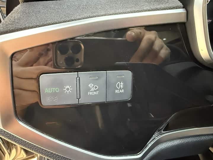 Фото 9 - Audi Q3