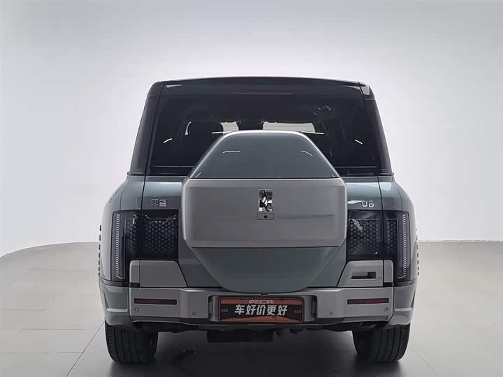 Фото 4 - BYD Yangwang U8