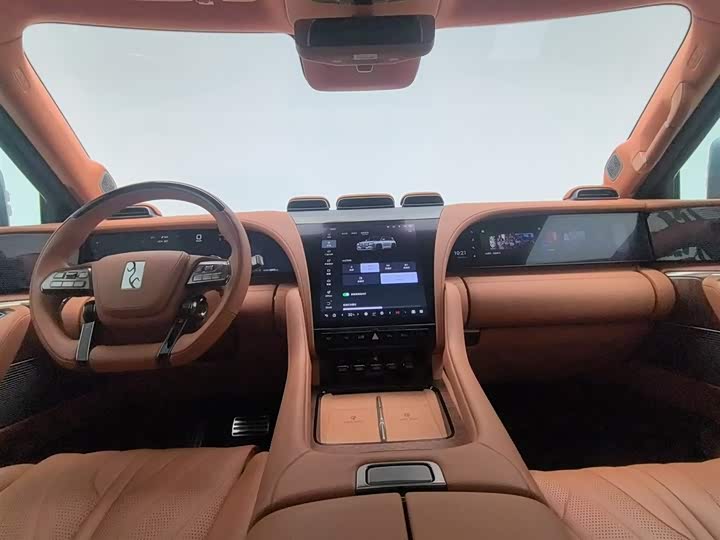 Фото 5 - BYD Yangwang U8