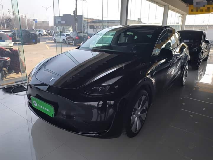 Фото 1 - Tesla Model Y