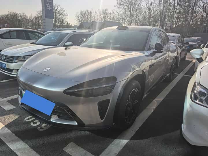 Фото 1 - Xiaomi YU7