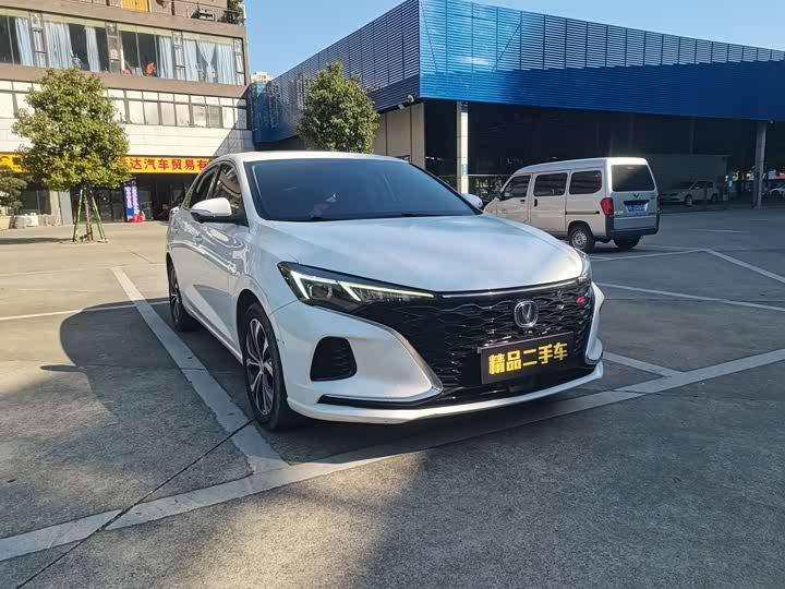 Фото 2 - Changan Eado Plus