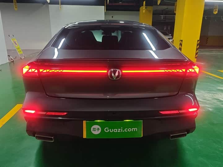 Фото 6 - Changan UNI-V