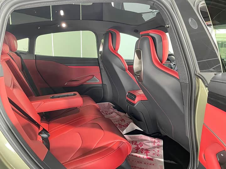 Фото 6 - Xiaomi SU7