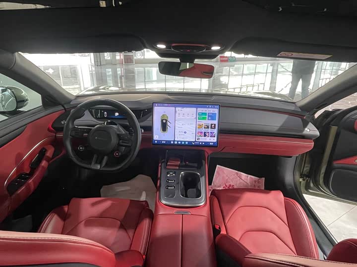 Фото 7 - Xiaomi SU7