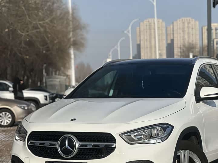 Фото 8 - Mercedes-Benz GLA-Class