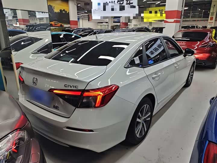 Фото 7 - Honda Civic