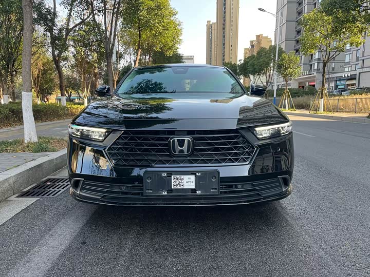 Фото 2 - Honda Accord