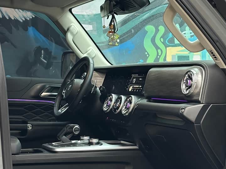 Фото 8 - Tank 300