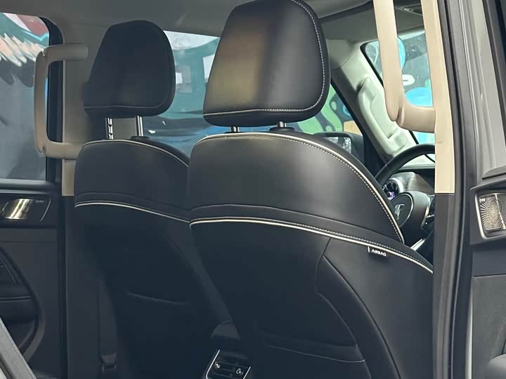 Фото 9 - Tank 300