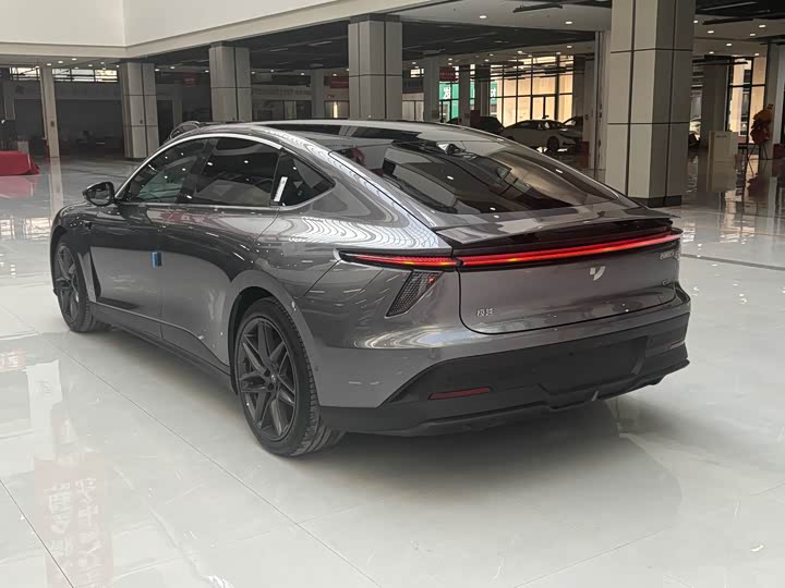 Фото 9 - Geely Jiyue 07