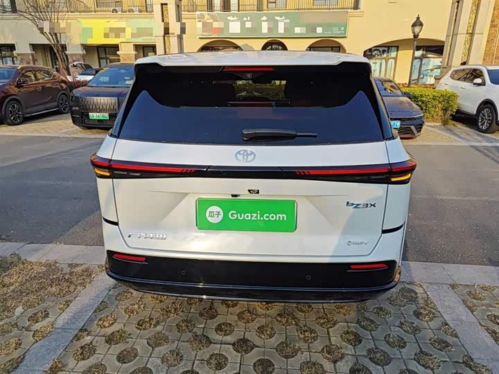 Фото 6 - Toyota bZ3X