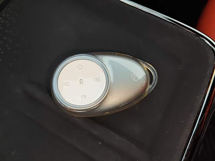 Фото 9 - Toyota bZ3X