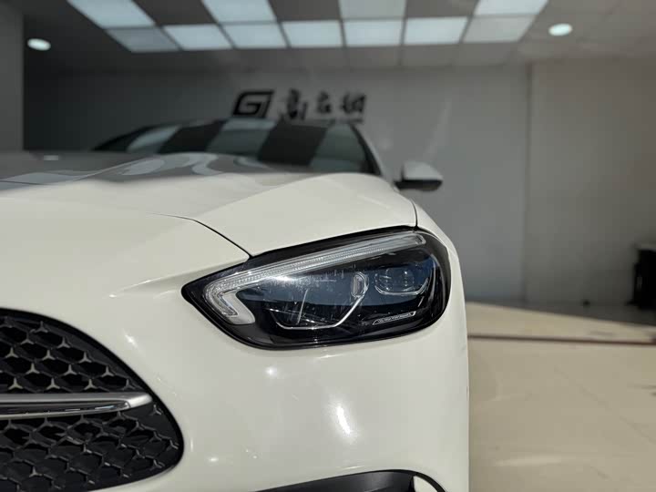 Фото 4 - Mercedes-Benz C-Class