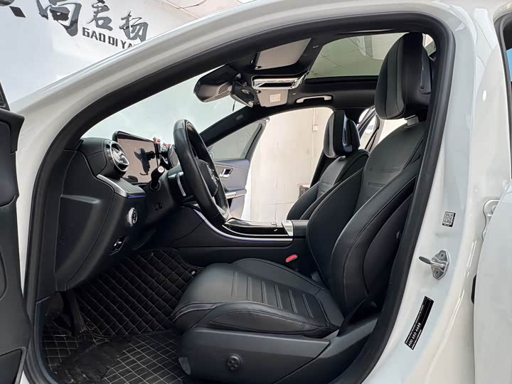 Фото 5 - Mercedes-Benz C-Class