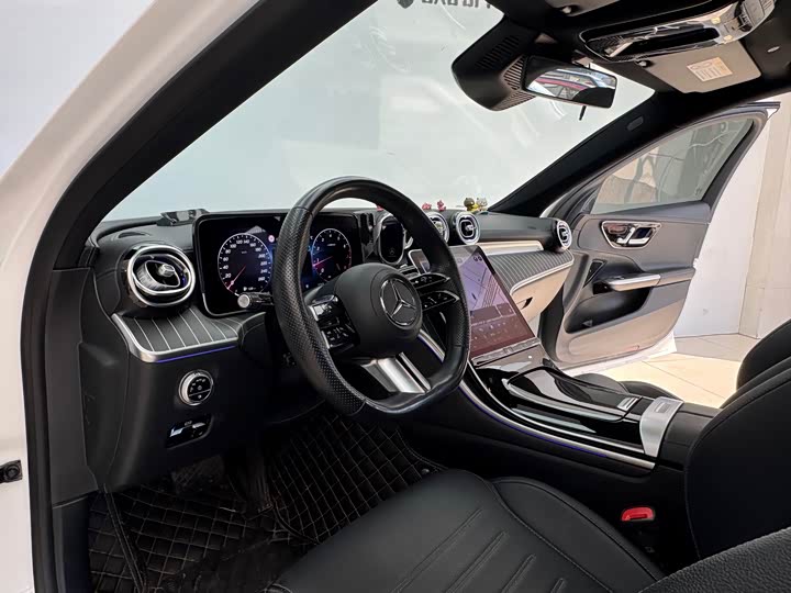 Фото 6 - Mercedes-Benz C-Class