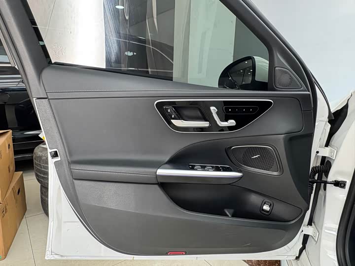 Фото 7 - Mercedes-Benz C-Class