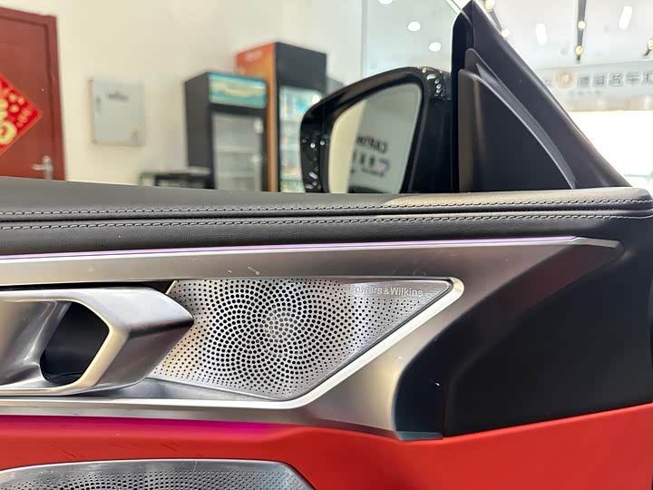 Фото 6 - BMW 8 Series