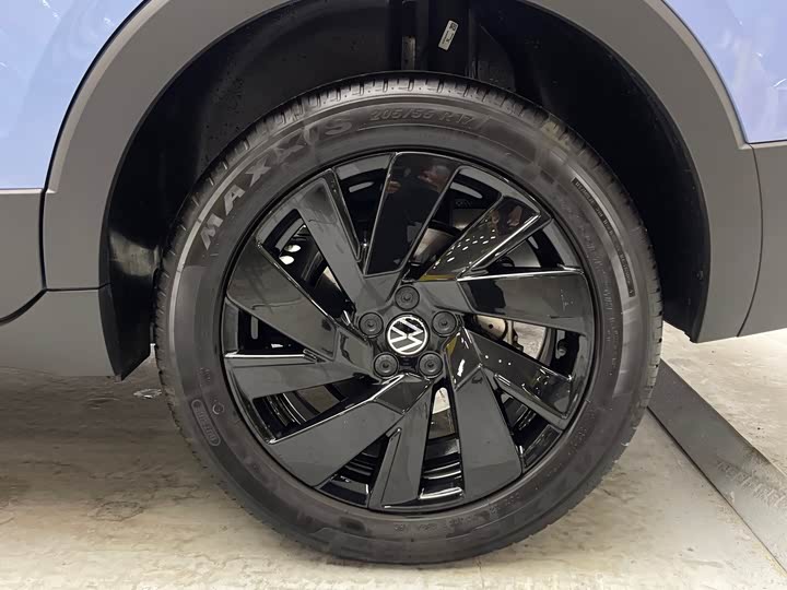 Фото 6 - Volkswagen Tharu