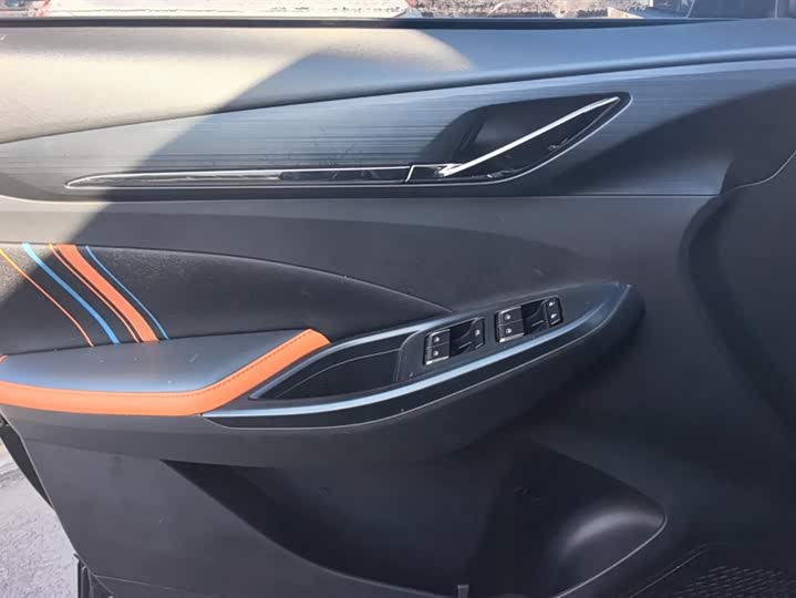 Фото 7 - Changan Oshan X5