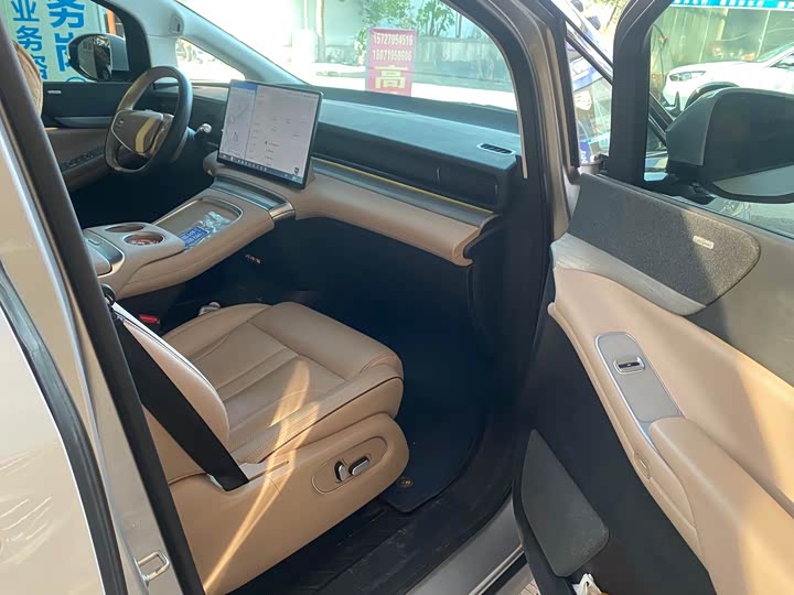 Фото 5 - XPeng X9