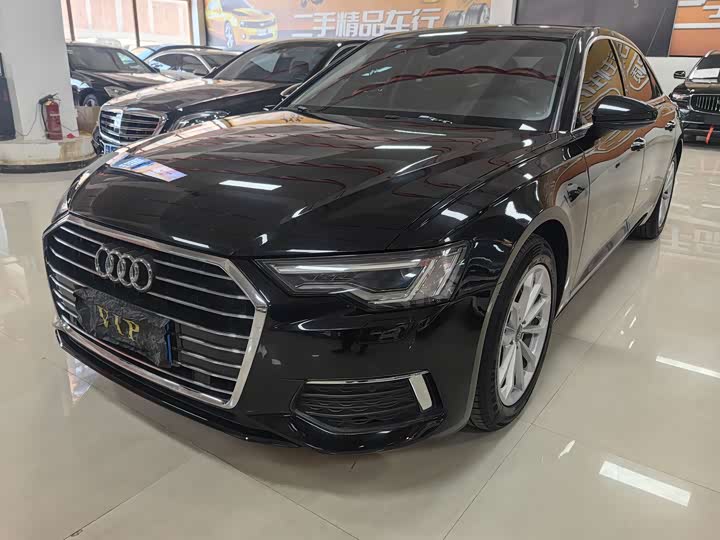 Фото 1 - Audi A6L