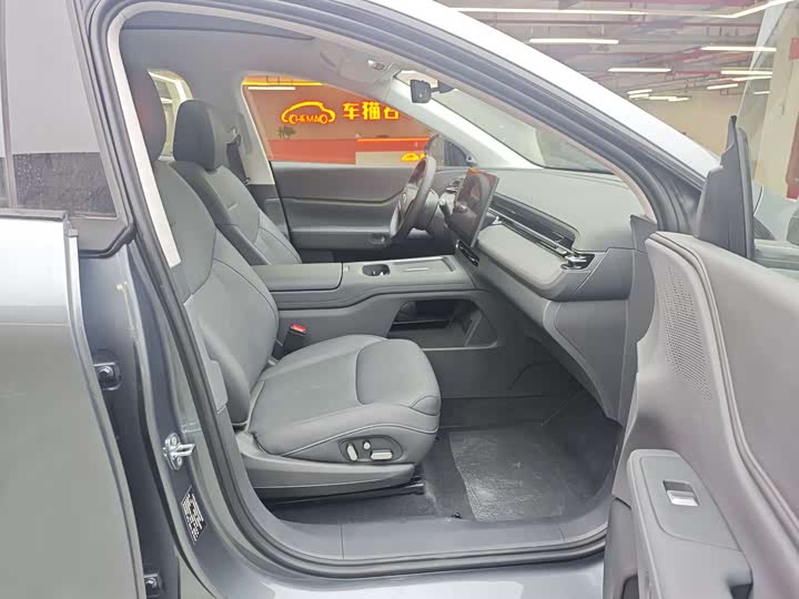 Фото 9 - XPeng G6