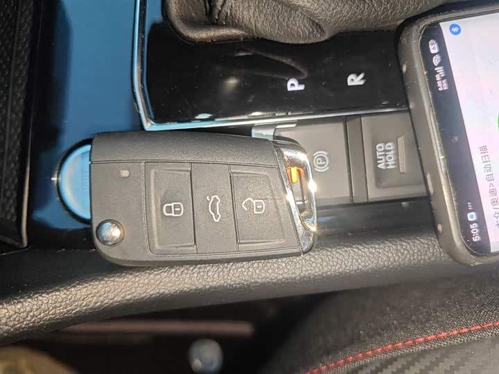 Фото 9 - Volkswagen Tiguan L Pro