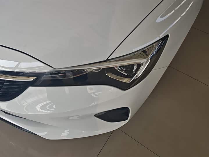 Фото 5 - Buick Verano