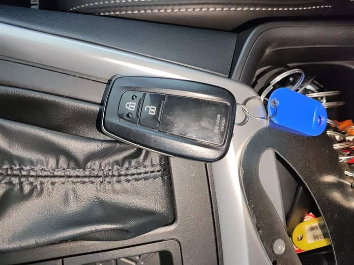 Фото 9 - Toyota Wildlander