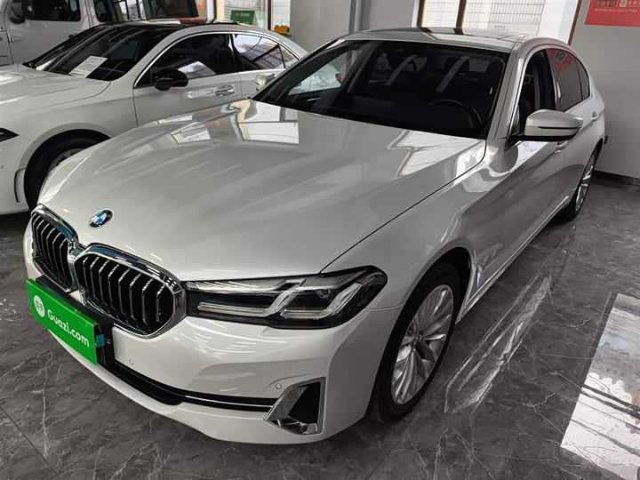 Фото 2 - BMW 5 Series