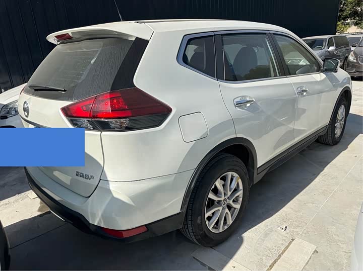 Фото 6 - Nissan X-Trail