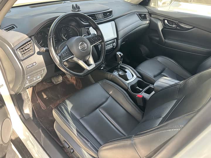 Фото 7 - Nissan X-Trail