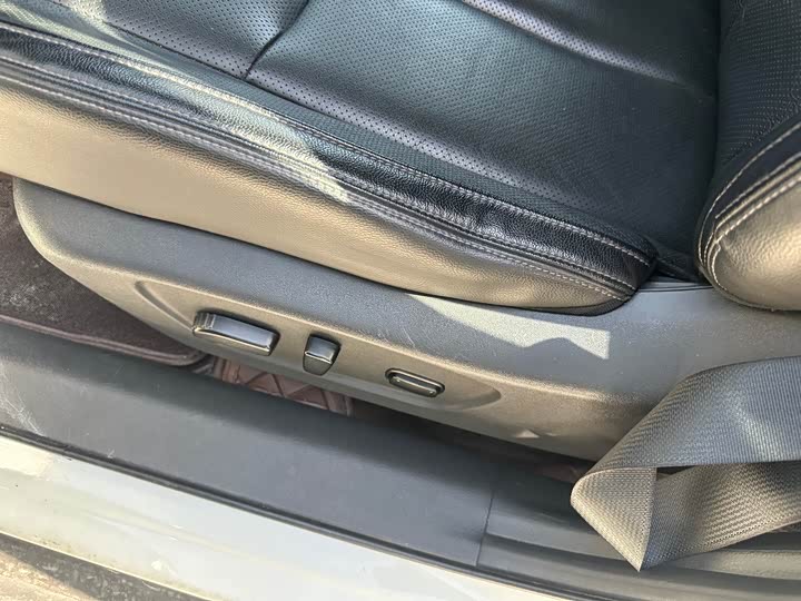 Фото 8 - Nissan X-Trail