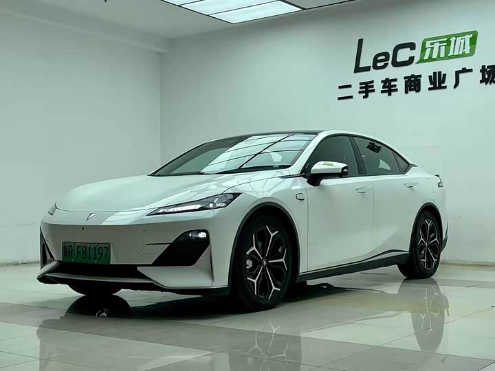 Фото 1 - Changan Deepal SL03