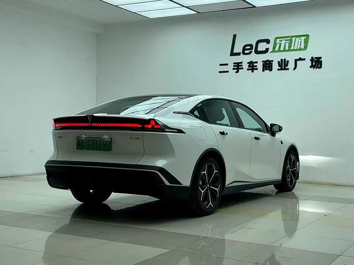 Фото 4 - Changan Deepal SL03