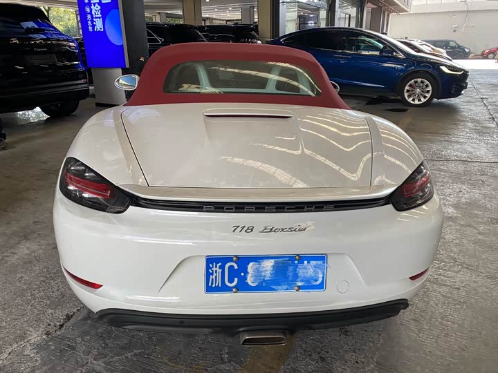 Фото 3 - Porsche 718