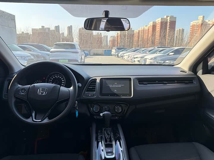 Фото 4 - Honda Vezel