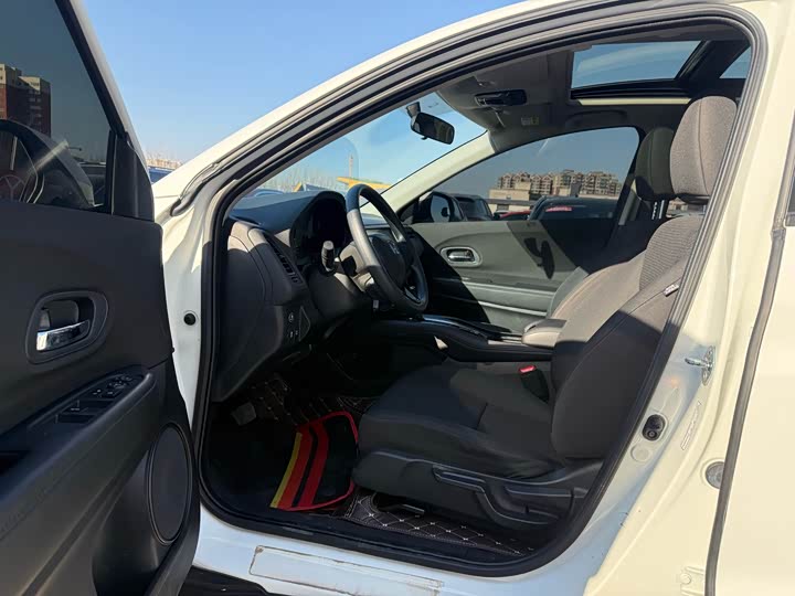 Фото 6 - Honda Vezel