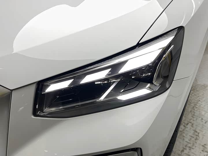 Фото 5 - Audi Q2L