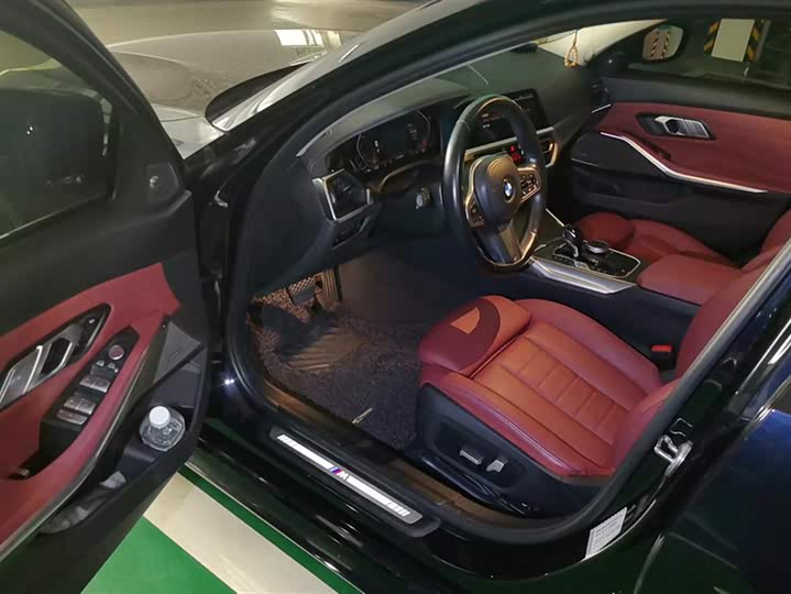 Фото 9 - BMW 3 Series