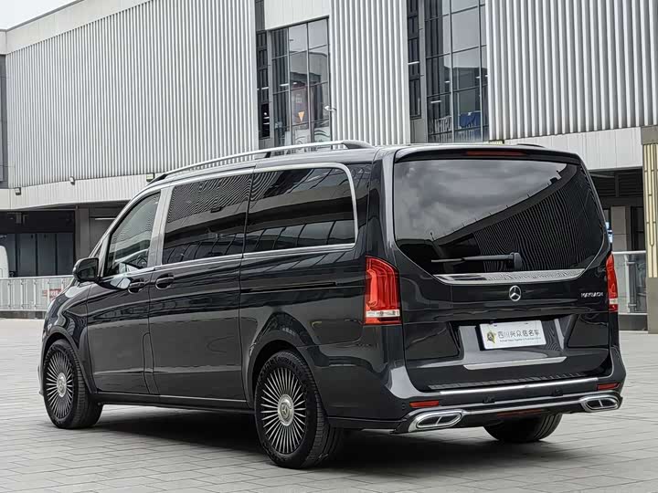 Фото 6 - Mercedes-Benz V-Class