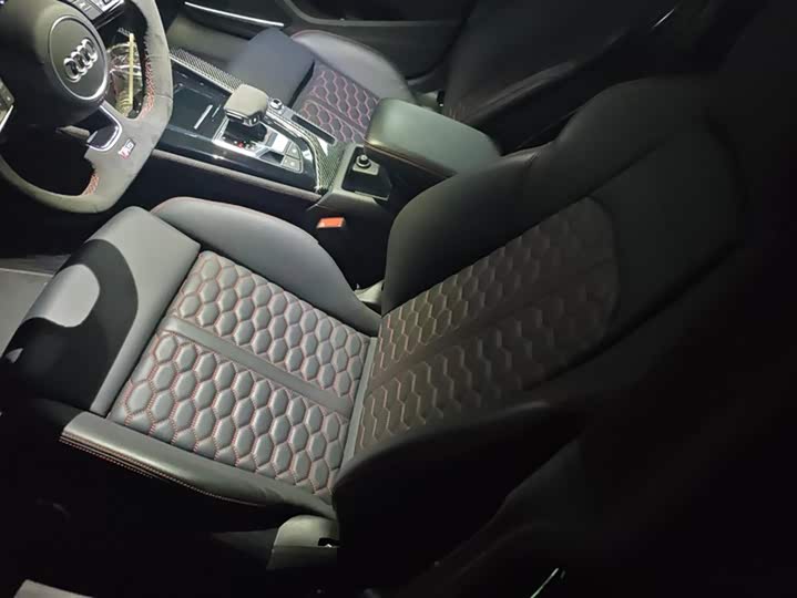 Фото 9 - Audi RS 5