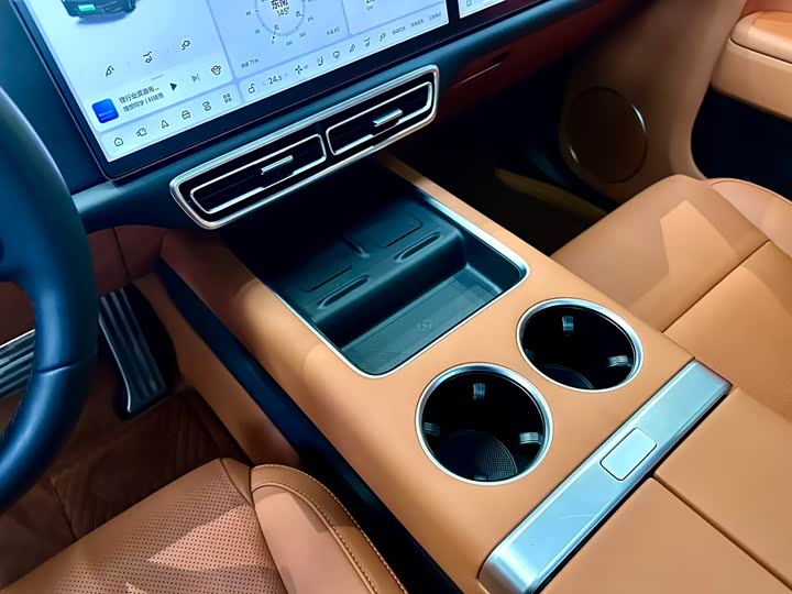 Фото 9 - LiXiang L7