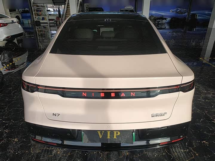 Фото 6 - Nissan N7