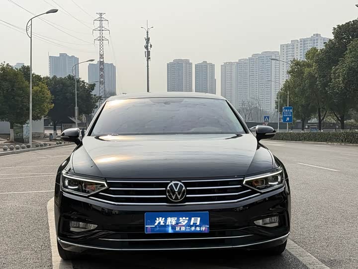 Фото 2 - Volkswagen Magotan