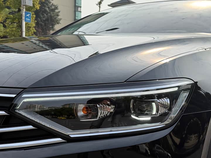 Фото 3 - Volkswagen Magotan